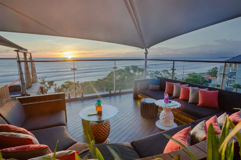 Double-Six Luxury Hotel image 10