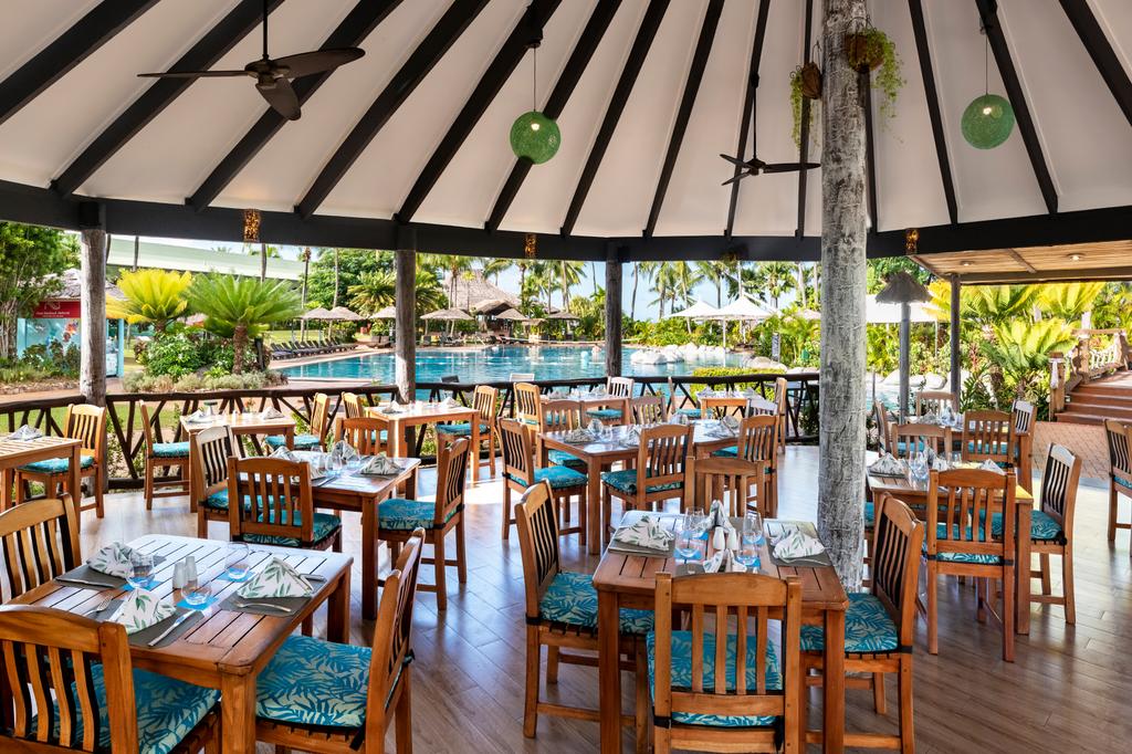 Outrigger Fiji Beach Resort image 7