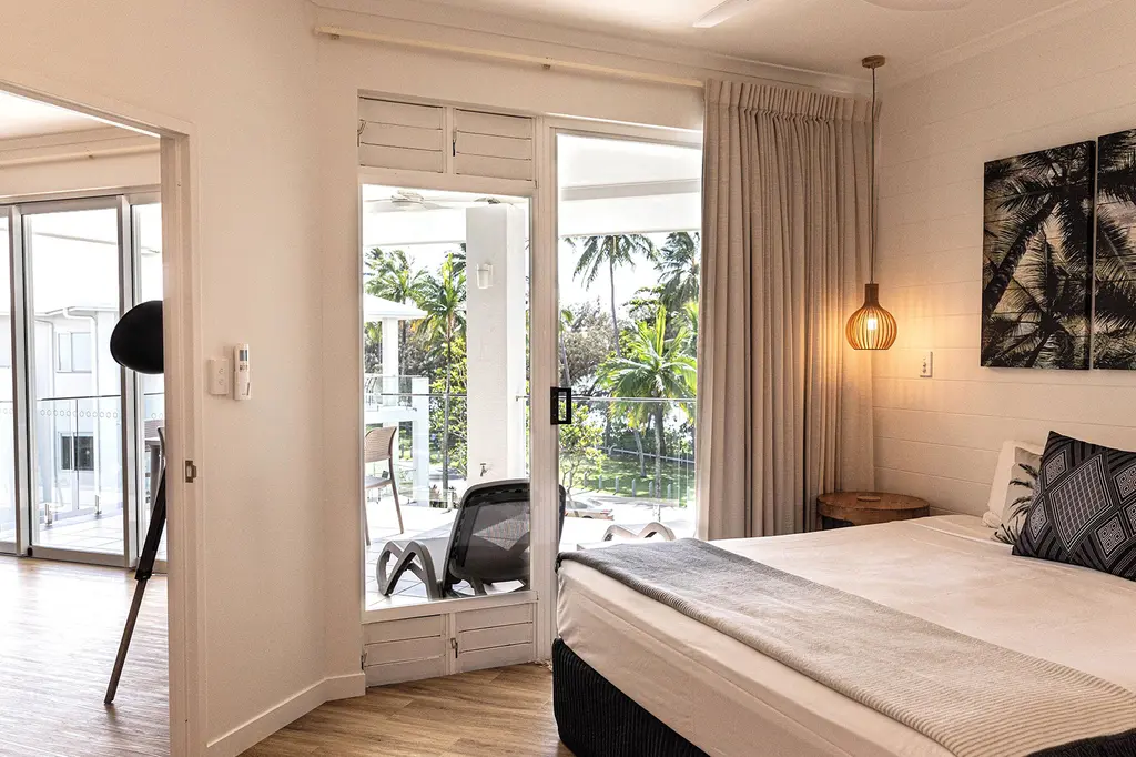 Beaches Port Douglas image 3