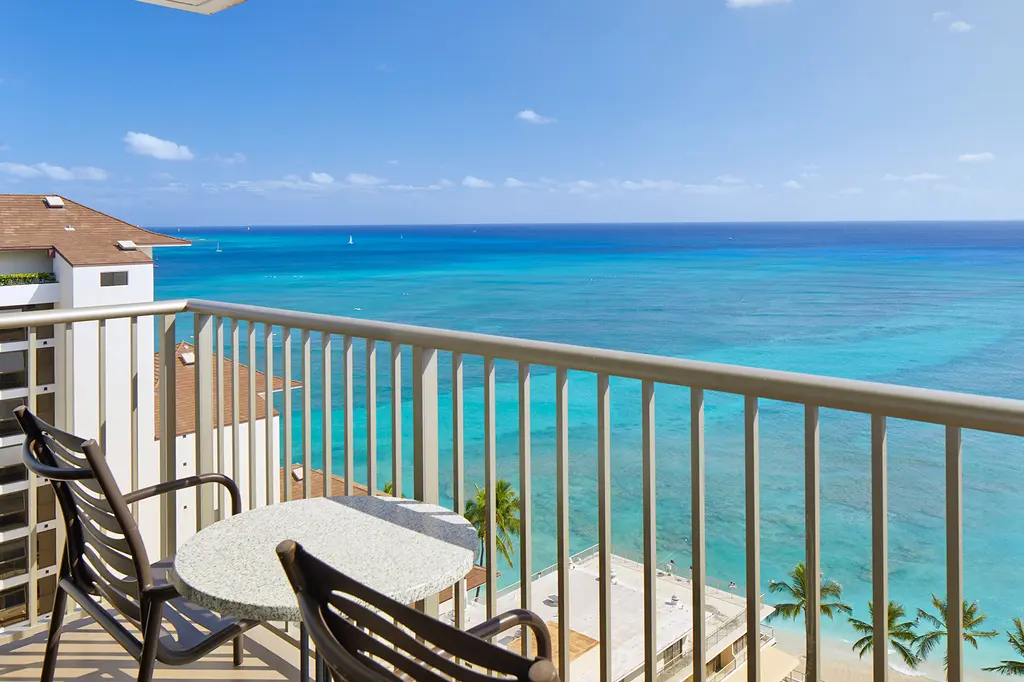 OUTRIGGER Reef Waikiki Beach Resort image 4