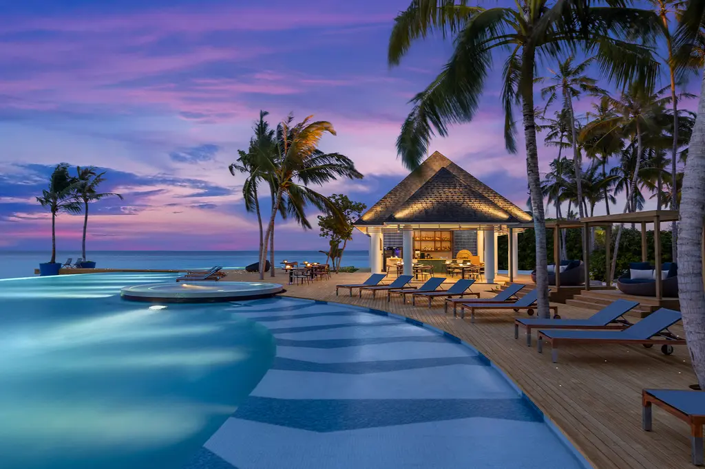 Avani+ Fares Maldives Resort image 2