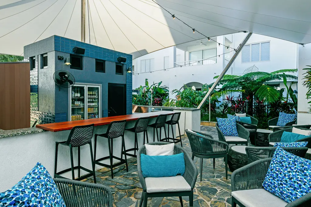 Mantra PortSea Port Douglas image 6