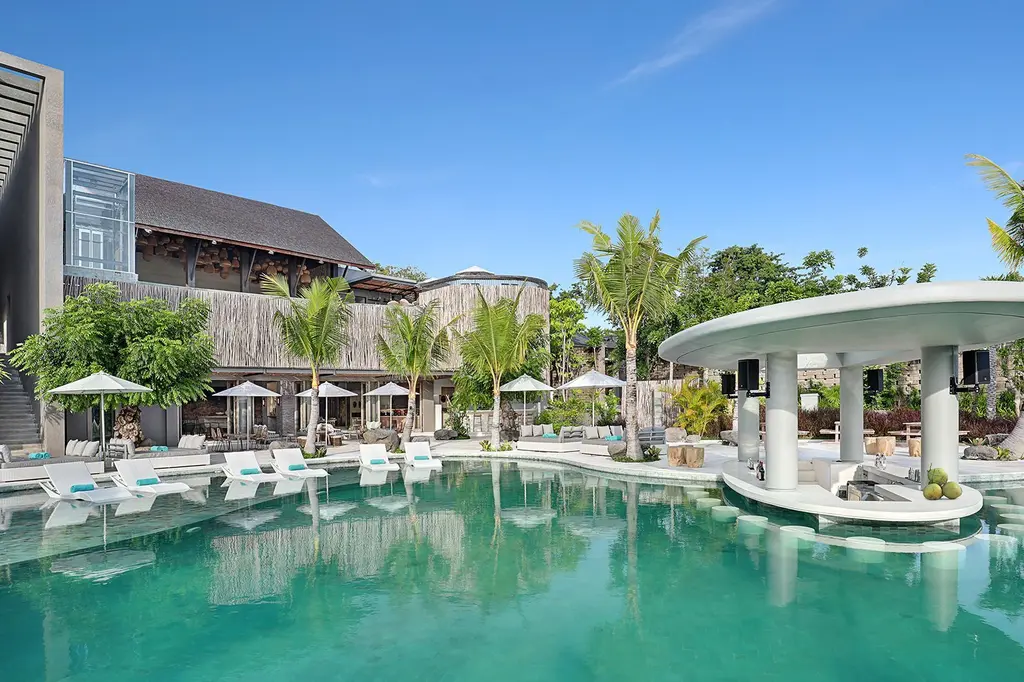 Cross Bali Breakers Resort image 4