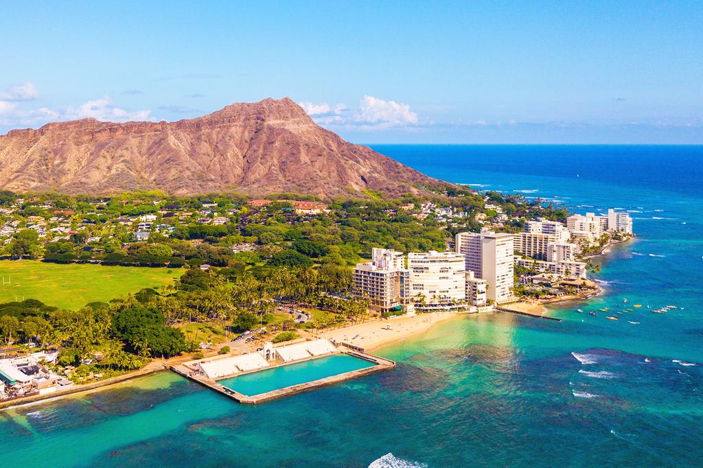 Kaimana Beach Hotel image 1