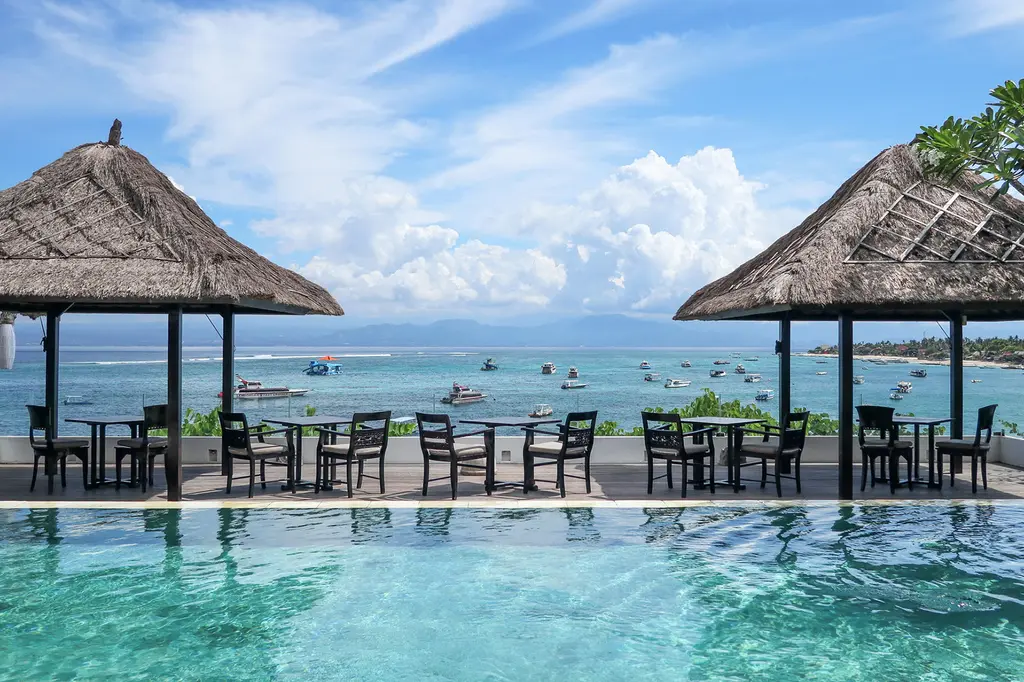 Batu Karang Lembongan Resort & Spa image 1