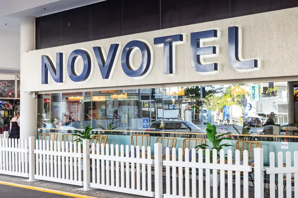 Novotel Surfers Paradise image 4