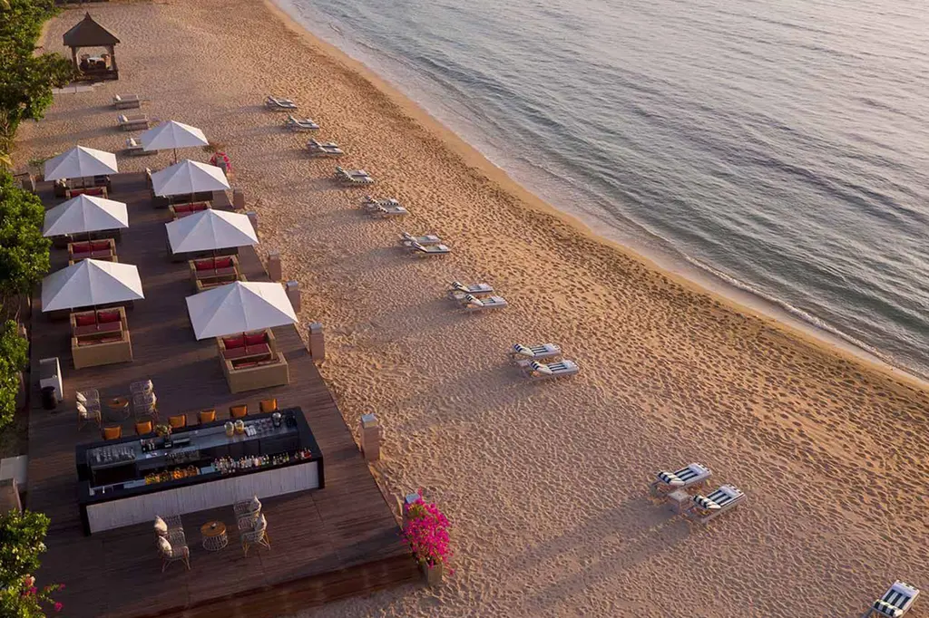 The Royal Santrian Luxury Beach Villas image 2