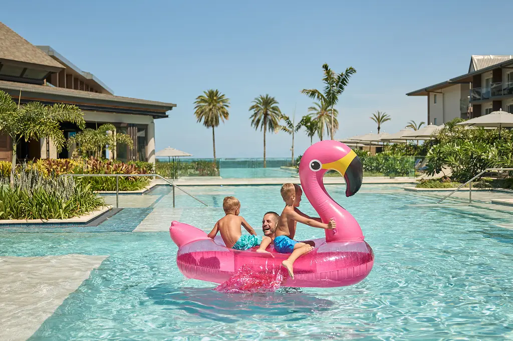 Crowne Plaza Fiji Nadi Bay Resort & Spa, an IHG Hotel image 9