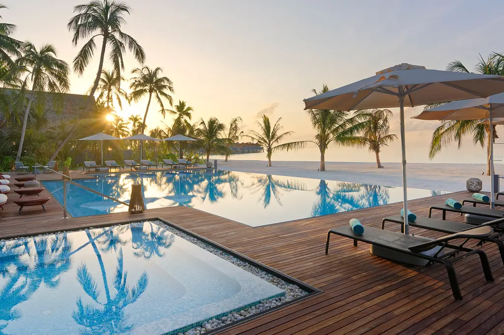 OUTRIGGER Maldives Maafushivaru Resort image 4