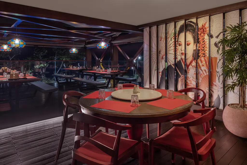 Double-Six Luxury Hotel image 12