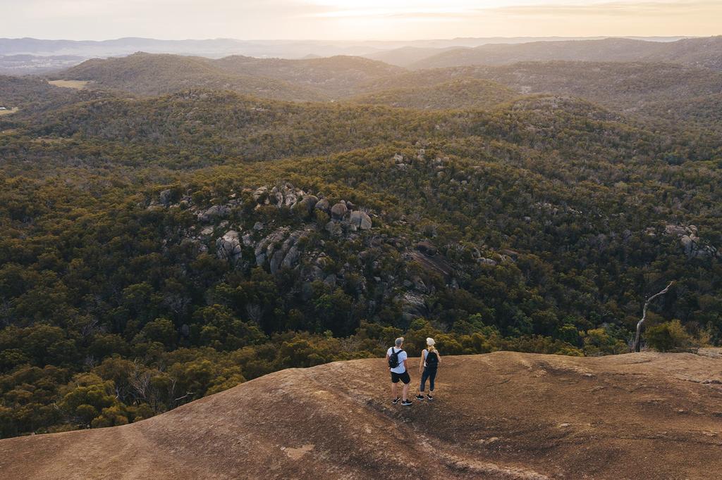 Barrel View Luxury Cabins image 15