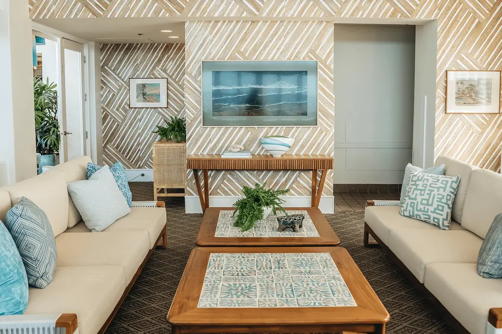 Kaimana Beach Hotel image 7