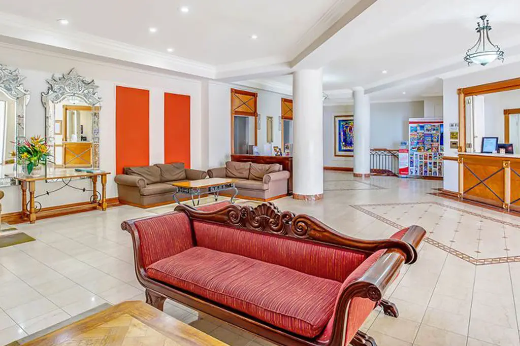 BreakFree Moroccan Surfers Paradise image 10