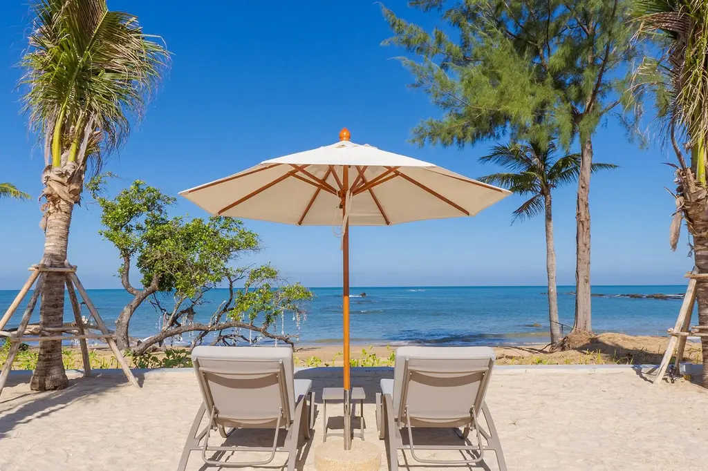 The Little Shore Khao Lak by Katathani image 10