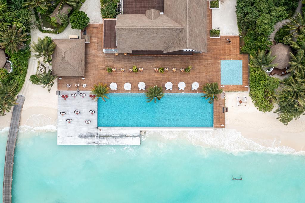 Mercure Maldives Kooddoo Resort image 6