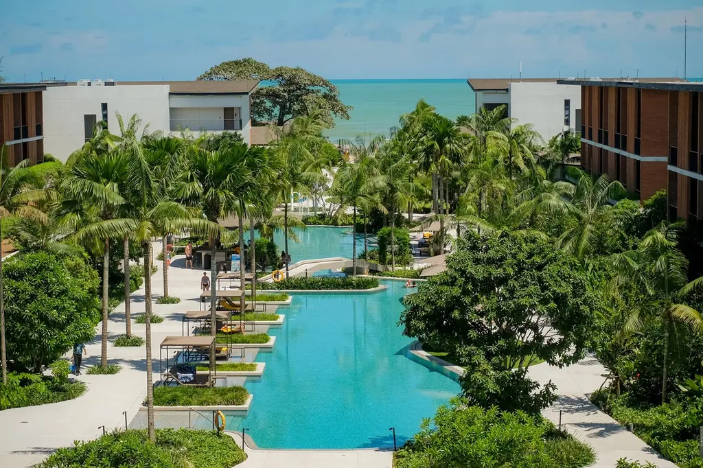 Pullman Khao Lak Resort image 2