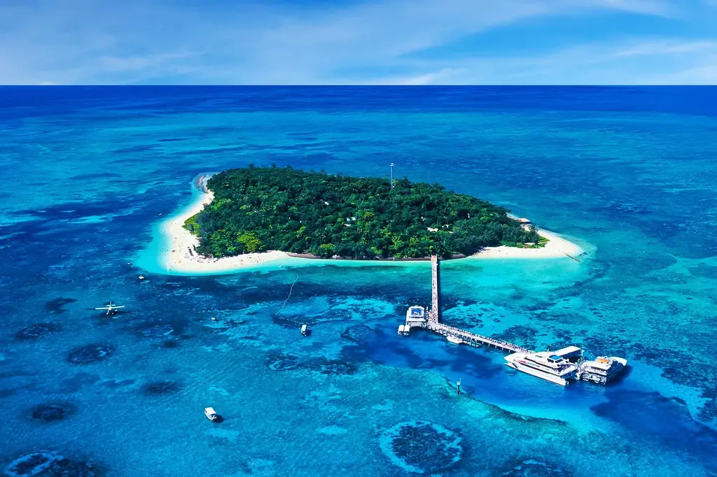 Green Island Resort image 1